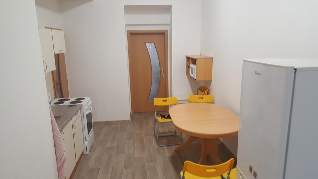 Apartman U Cerveneho Kostela Теплице Екстериор снимка